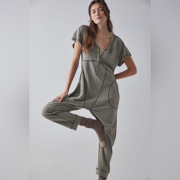 Free People Pillow Talk Henley Romper
NWOT - Picture 1 of 6